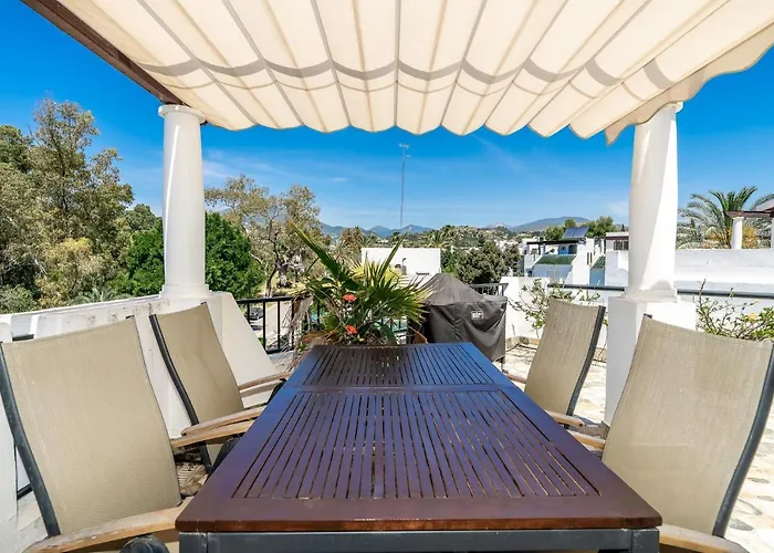 Townhouse At Naranjos Gc Ferienpark Marbella