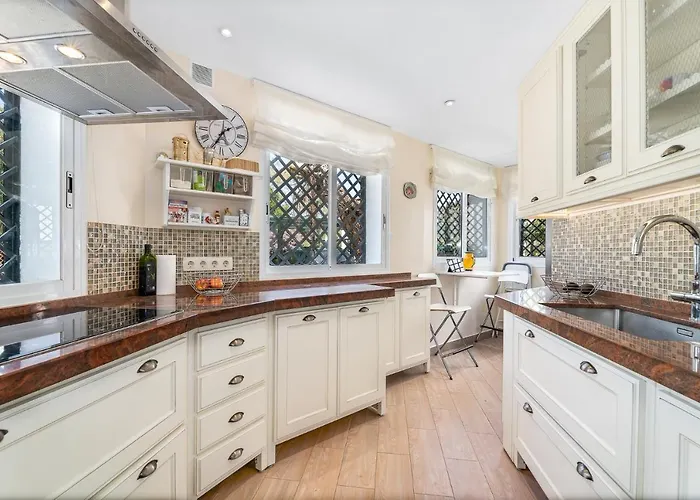 Townhouse At Naranjos Gc Ferienpark Marbella